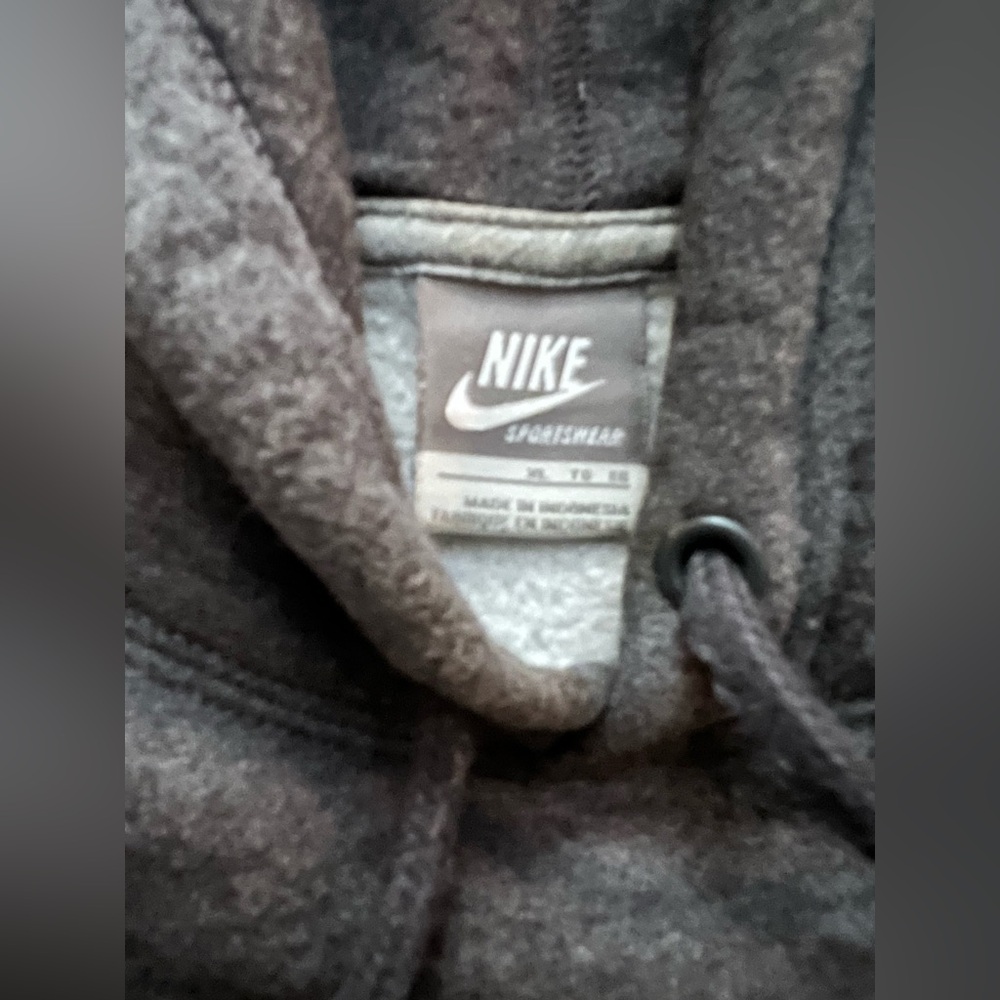 Men’s Nike Hooded Sweatshirt, Gray, Size XL, Pre-Owned Excellent Used Condition - Picture 5 of 13